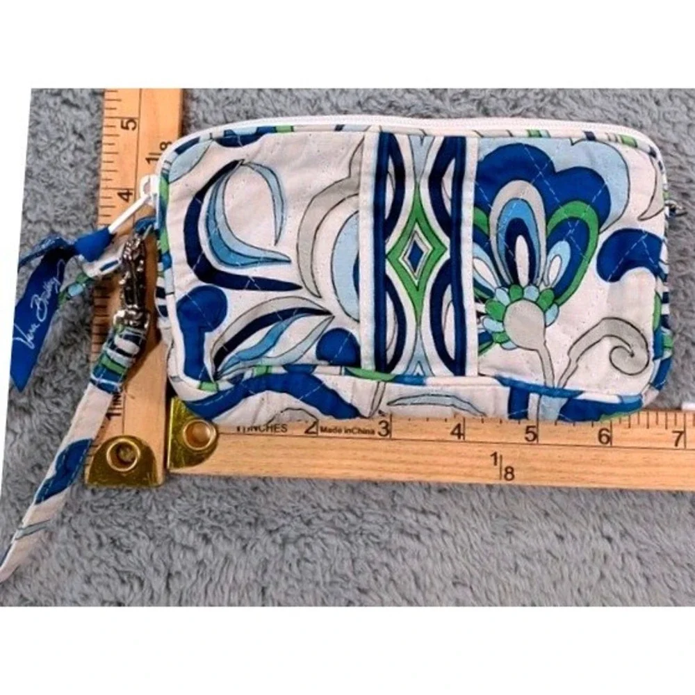 Vera Bradley Mediterranean White Quilted Cotton Zip Wristlet - Made in USA
